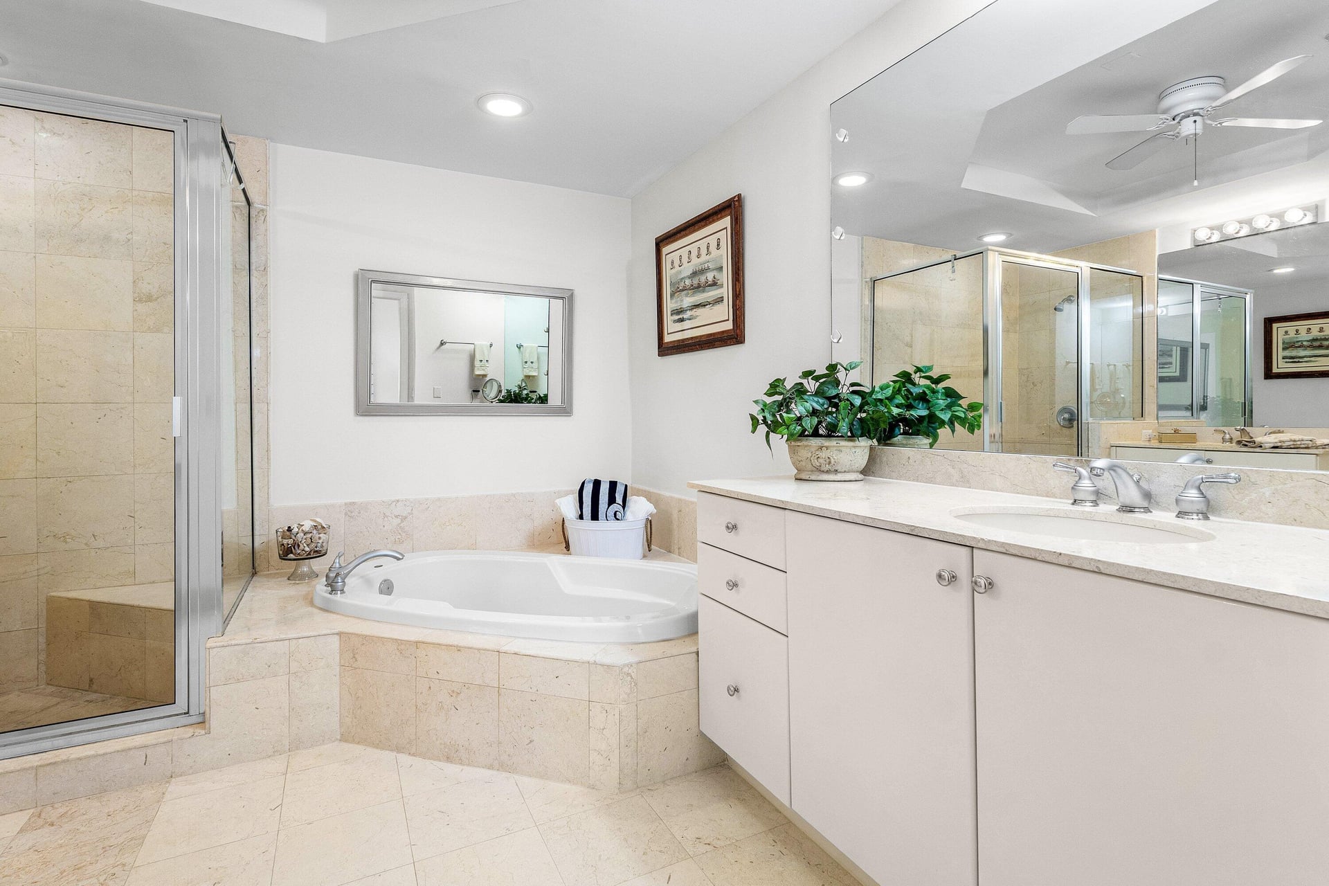 One City Plaza Unit 903 photo 15