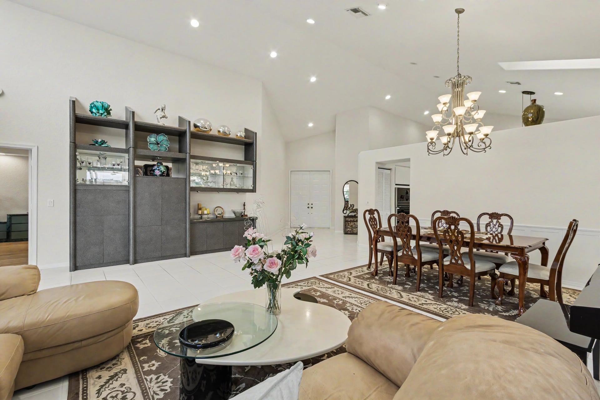  Residence photo 12