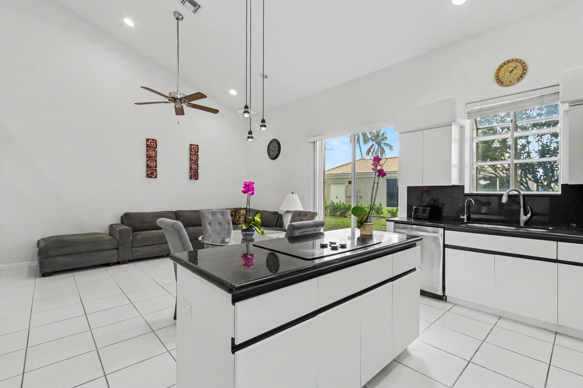  Residence photo 25