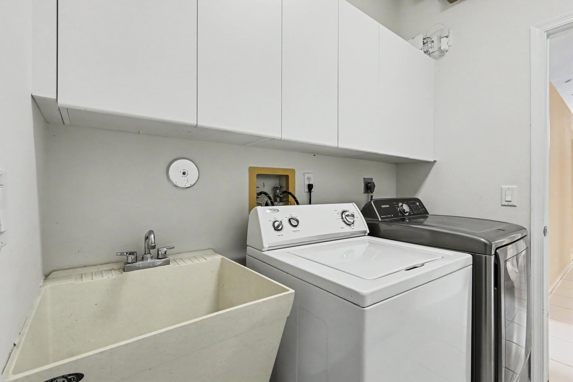  Residence photo 51