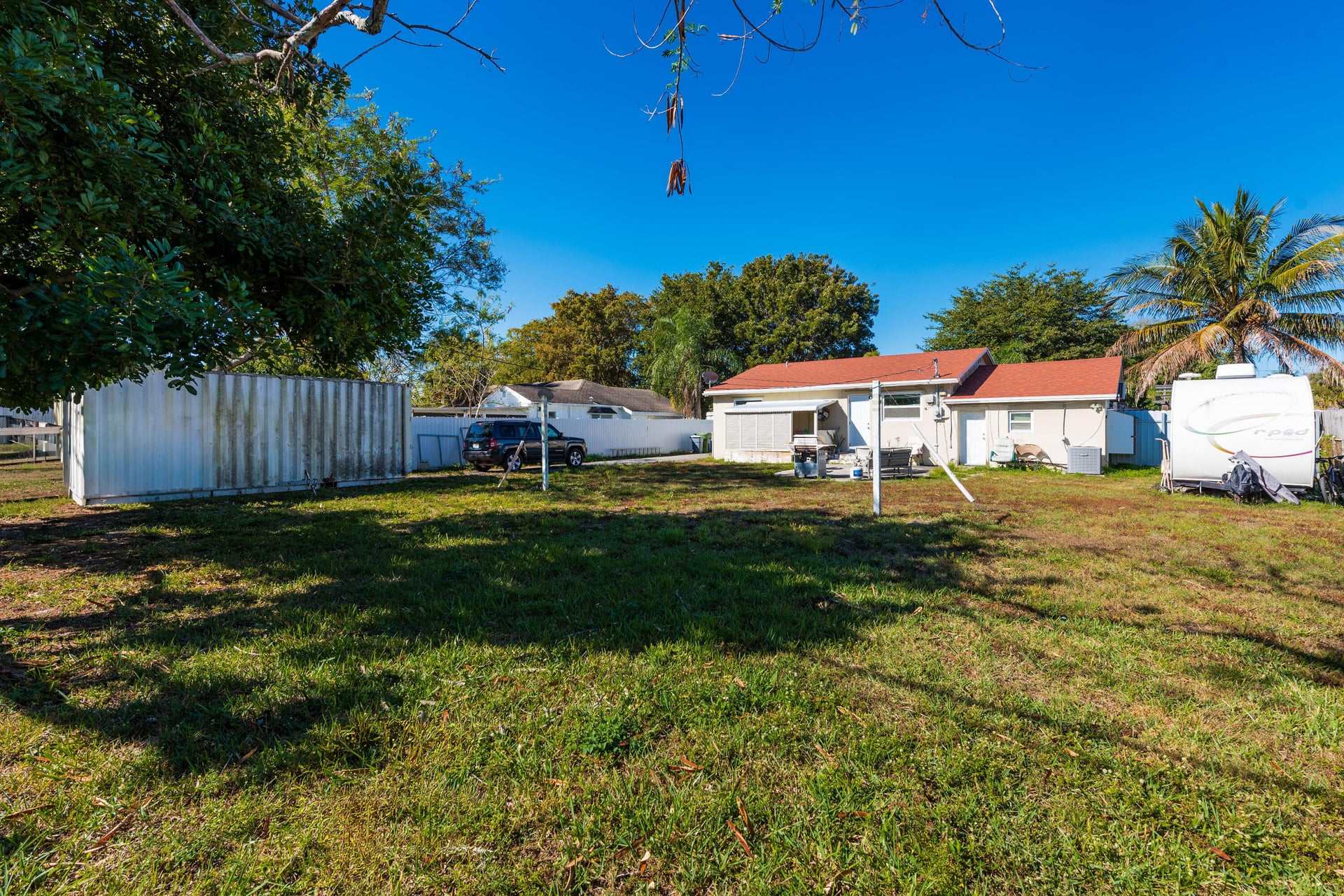 Residence photo 17