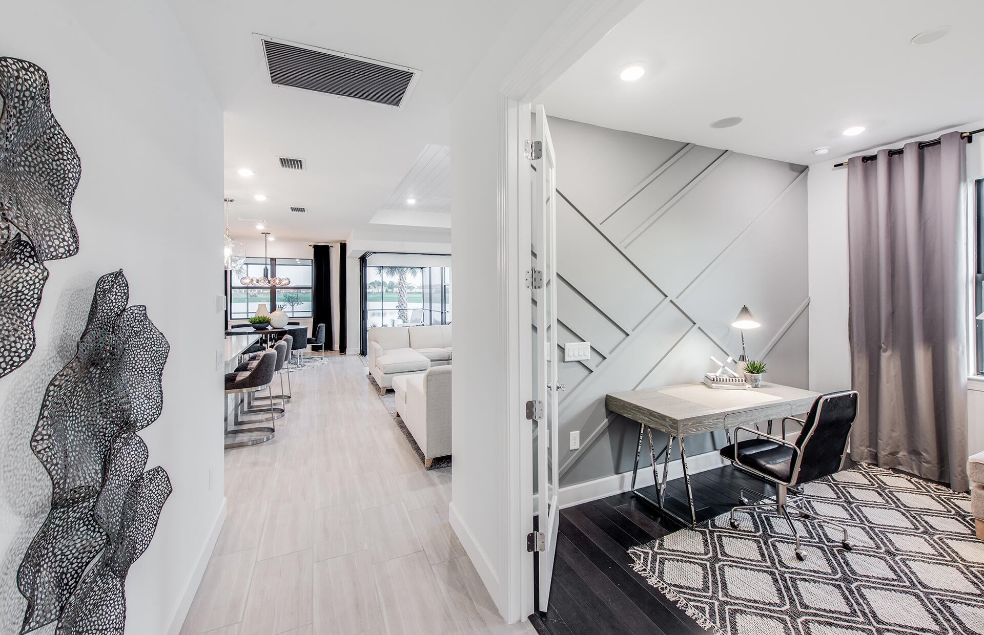 Avenir Unit 29 Mystique photo 20