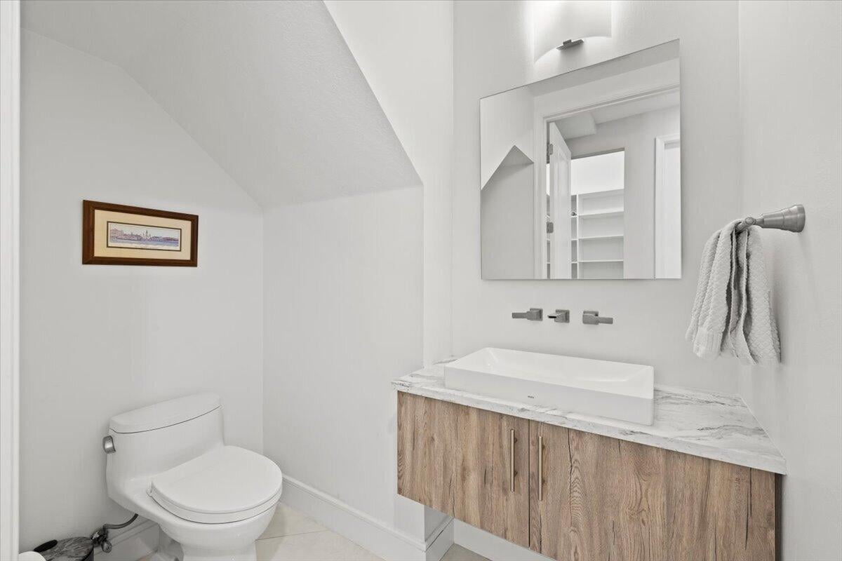  Residence photo 8