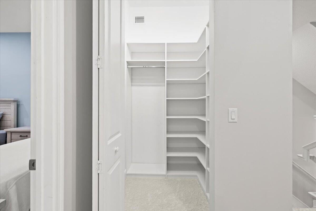  Residence photo 11