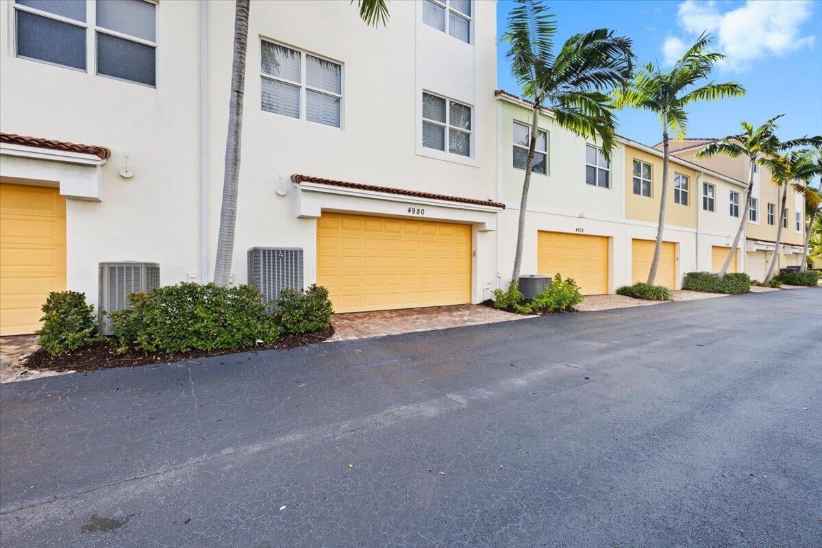  Residence photo 41