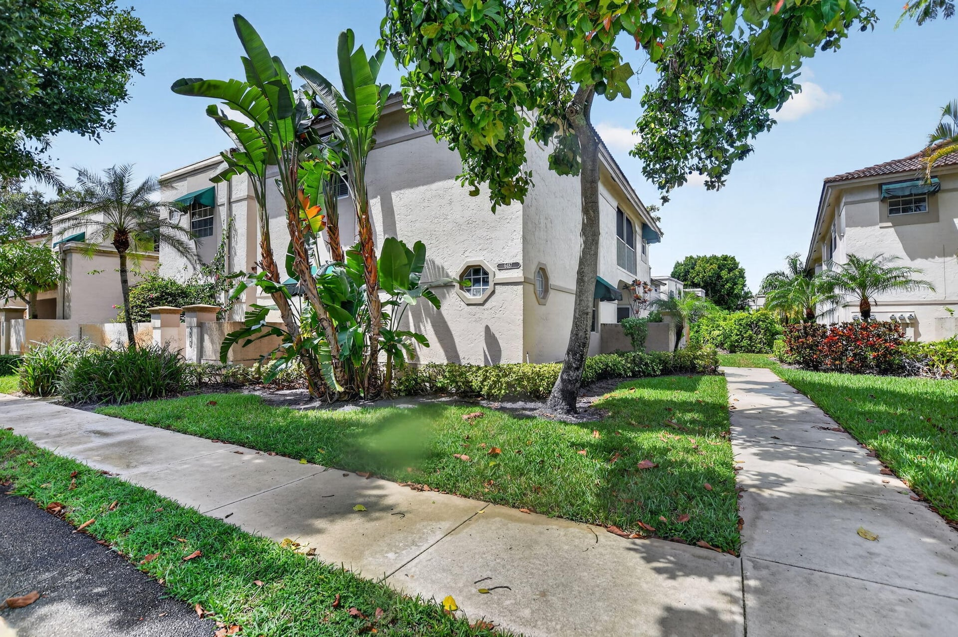 Residence photo 2