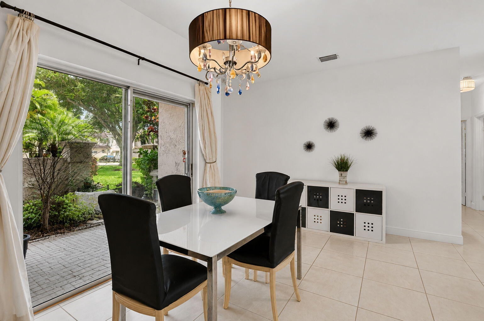 Residence photo 11