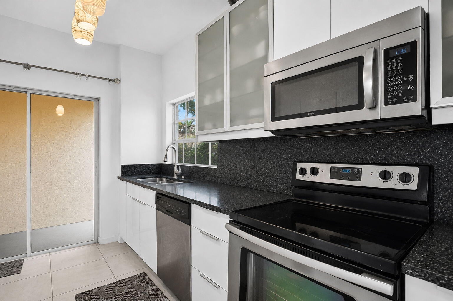 Residence photo 14