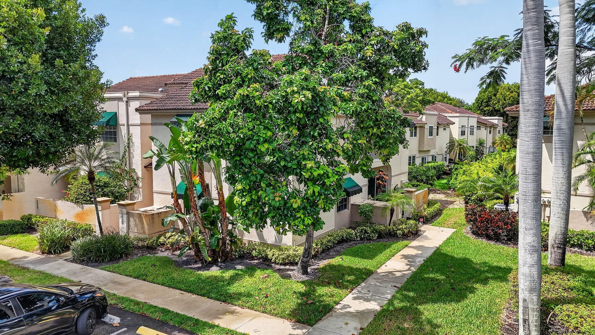 Residence photo 32