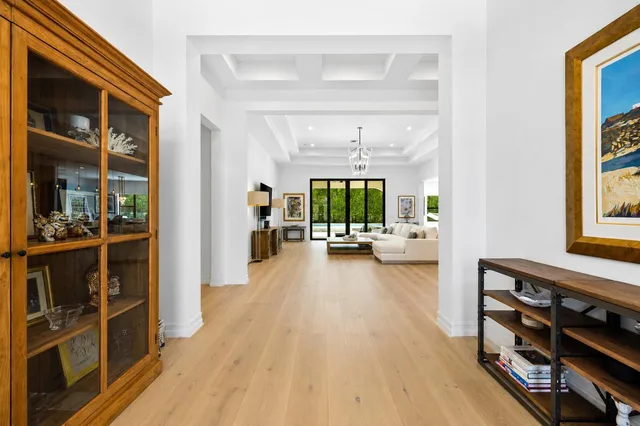 Residence photo 5