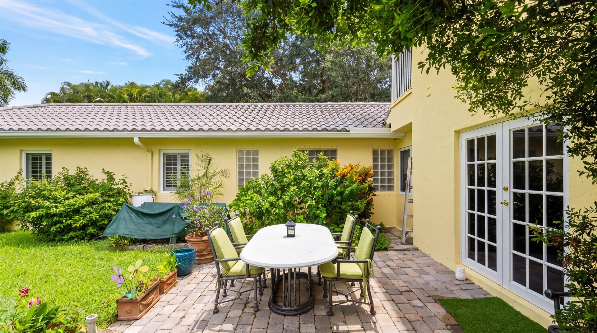 Residence photo 48