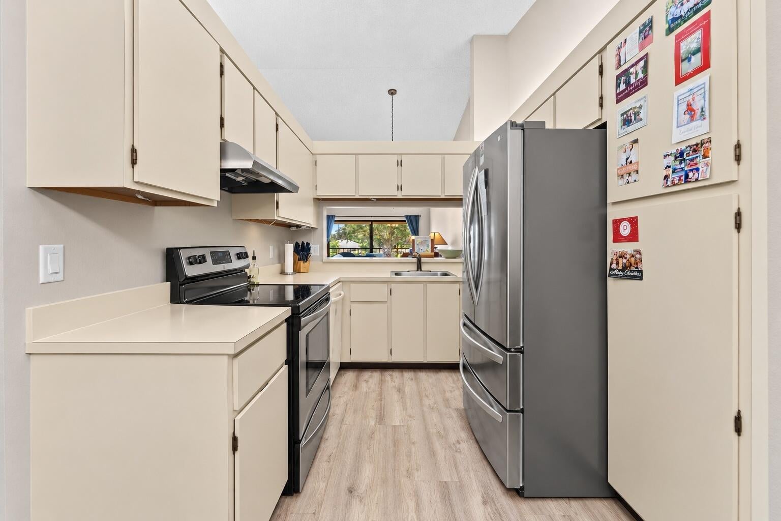 Unit C photo 6