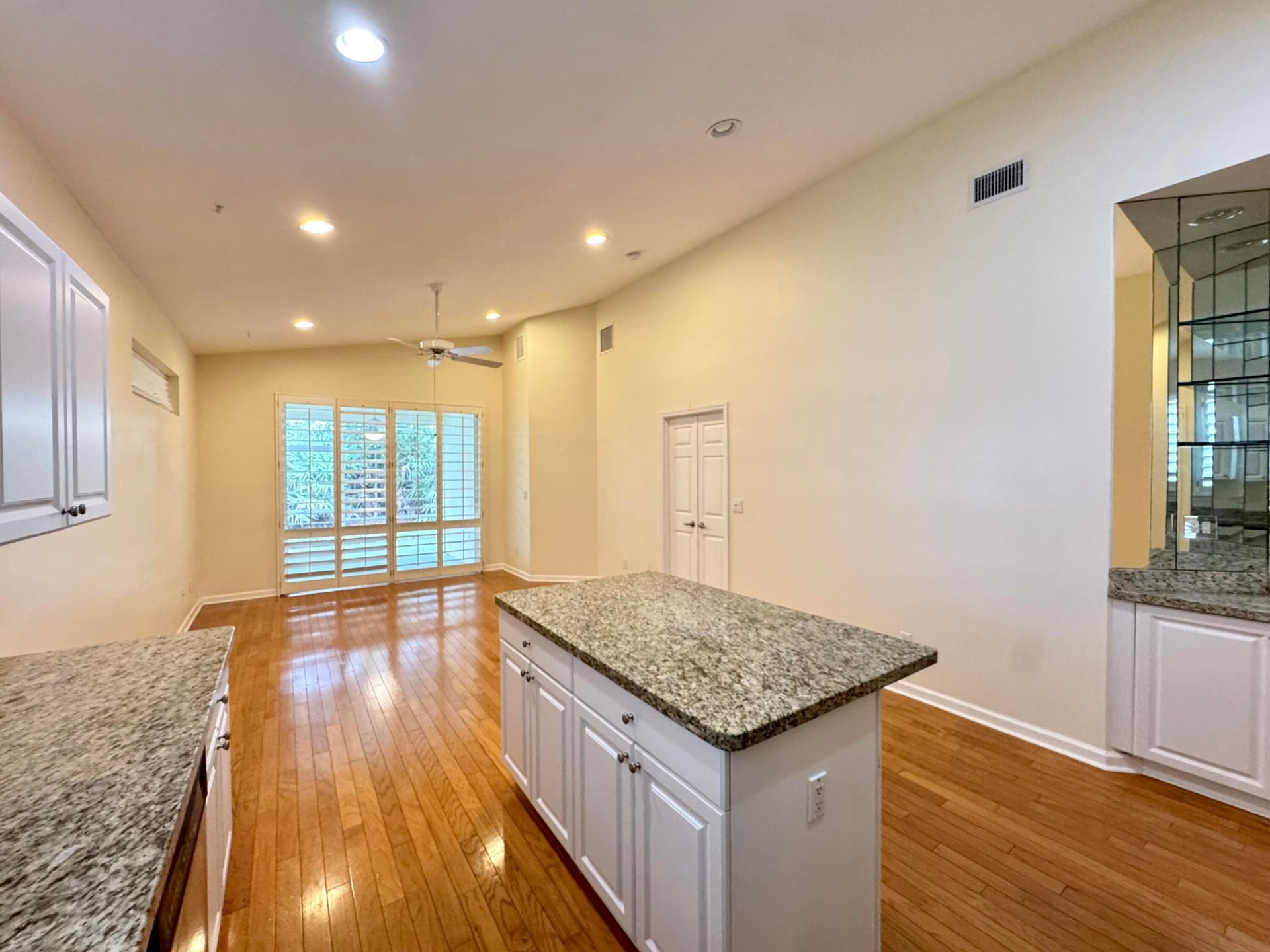 Residence photo 8