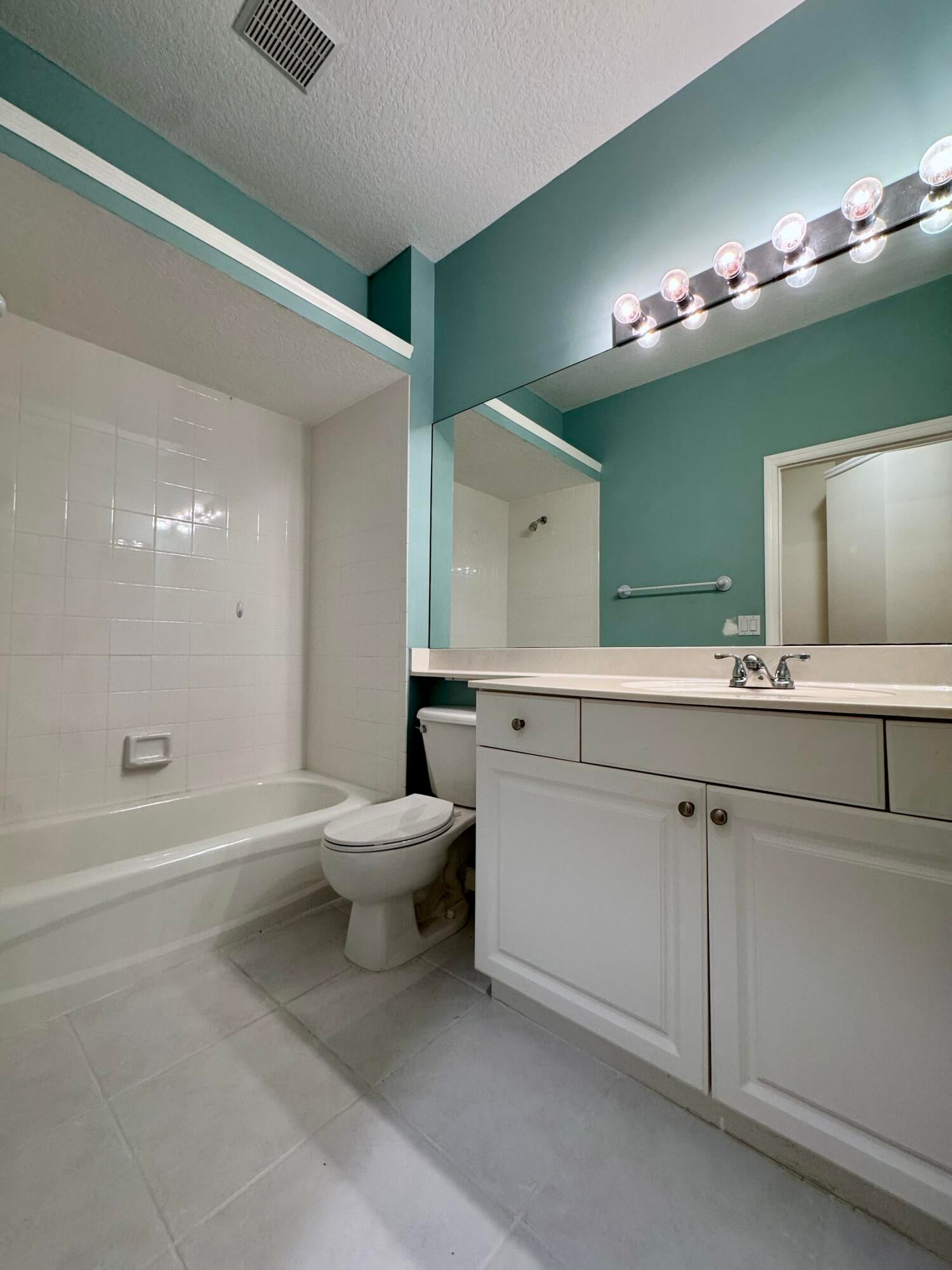 Residence photo 26