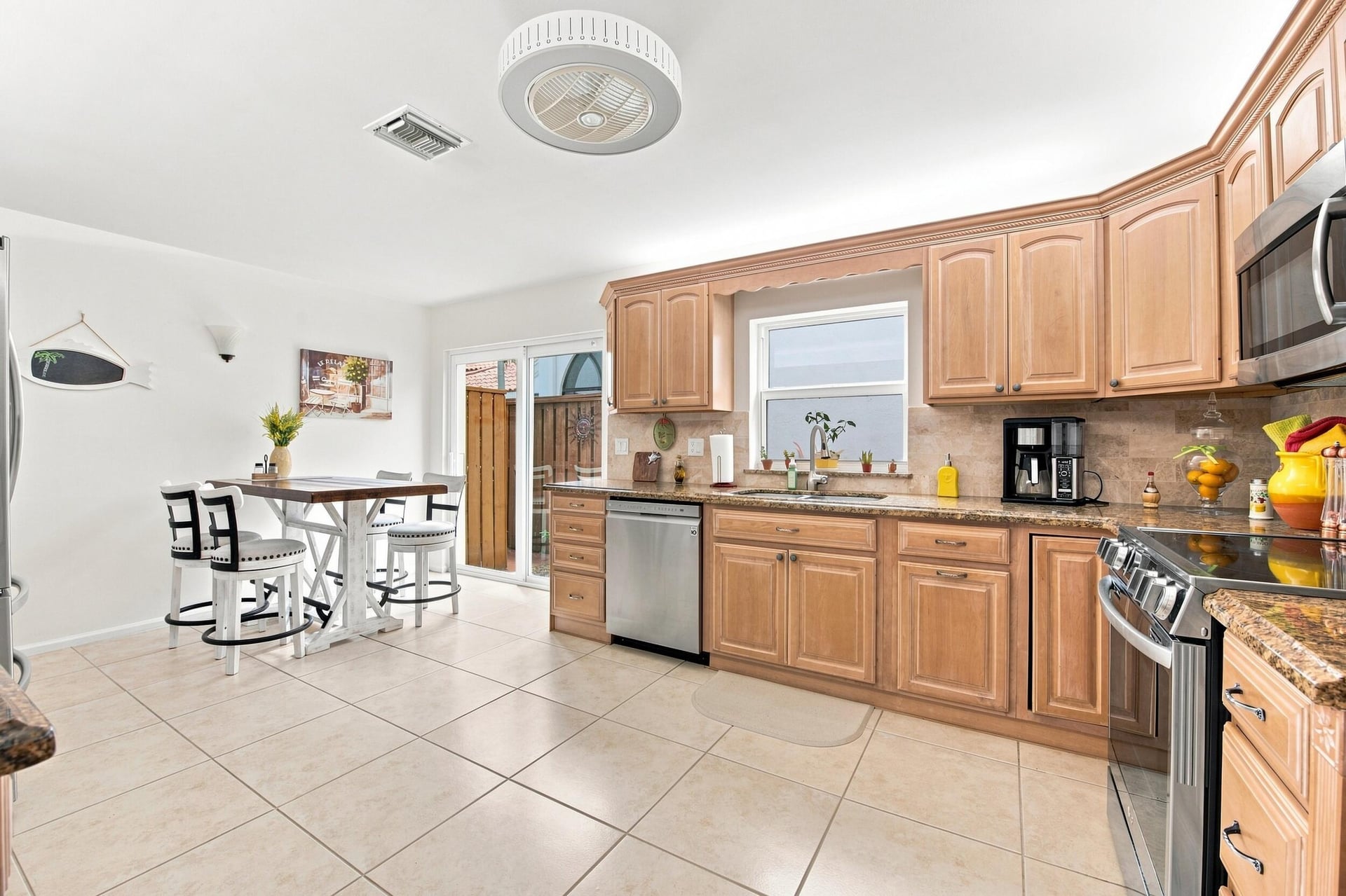 Residence photo 6