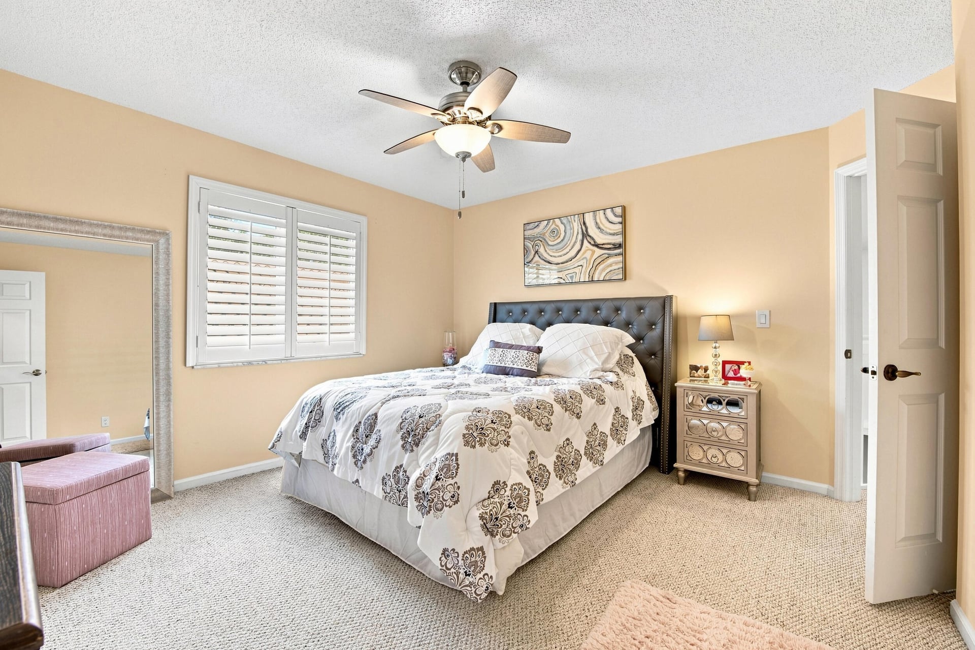 Residence photo 16