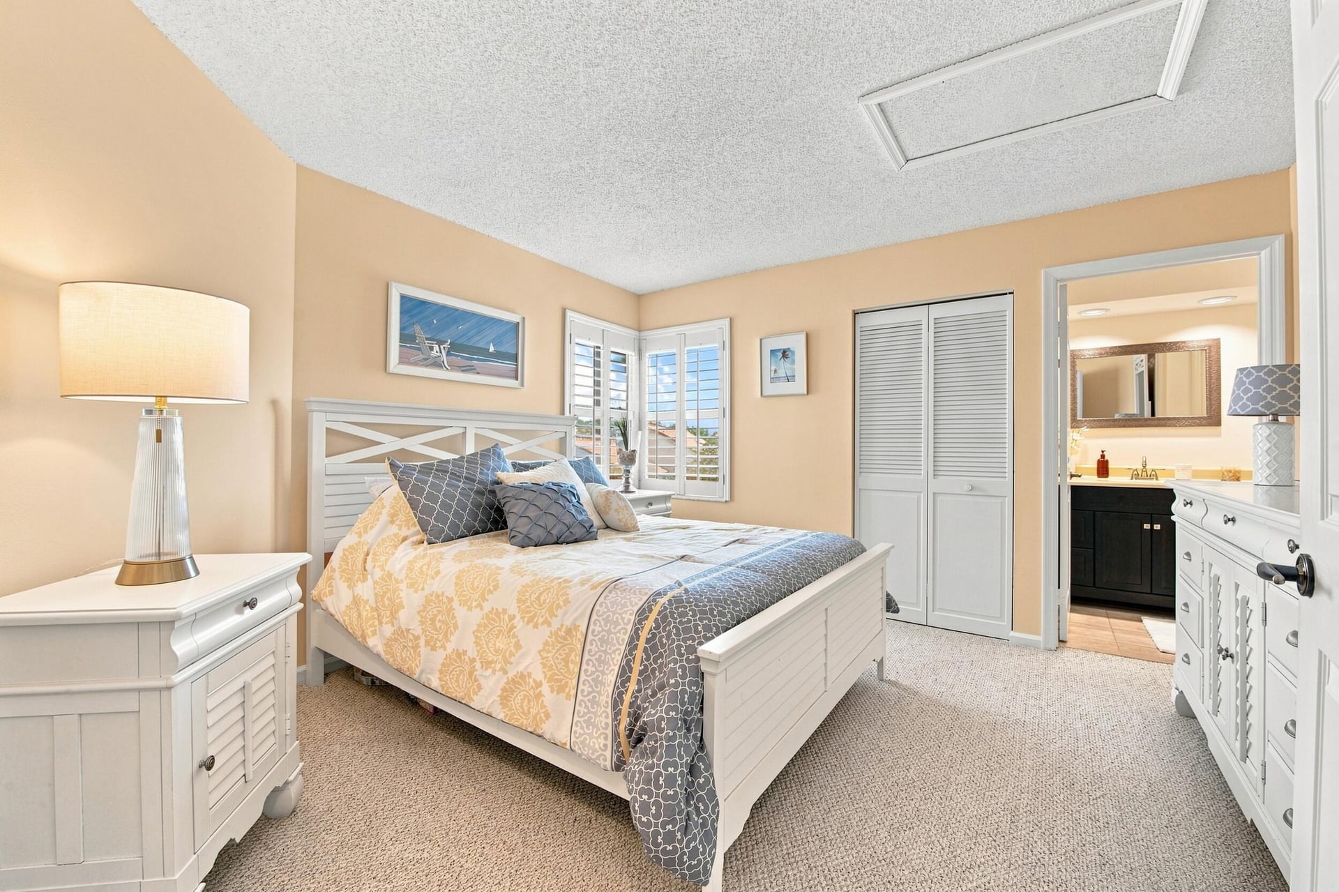 Residence photo 18