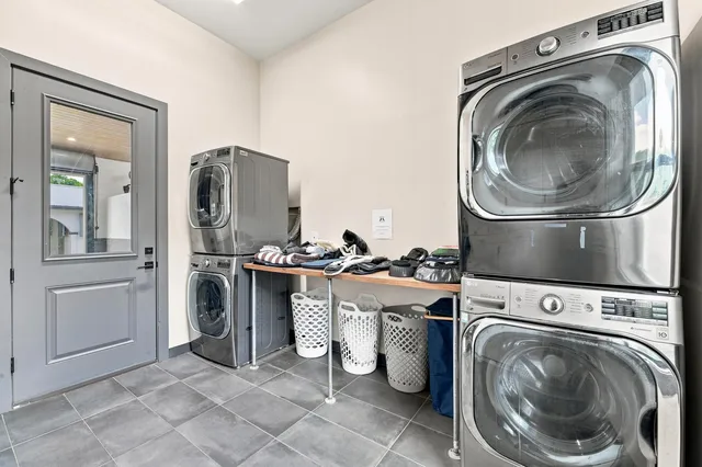 Residence photo 35