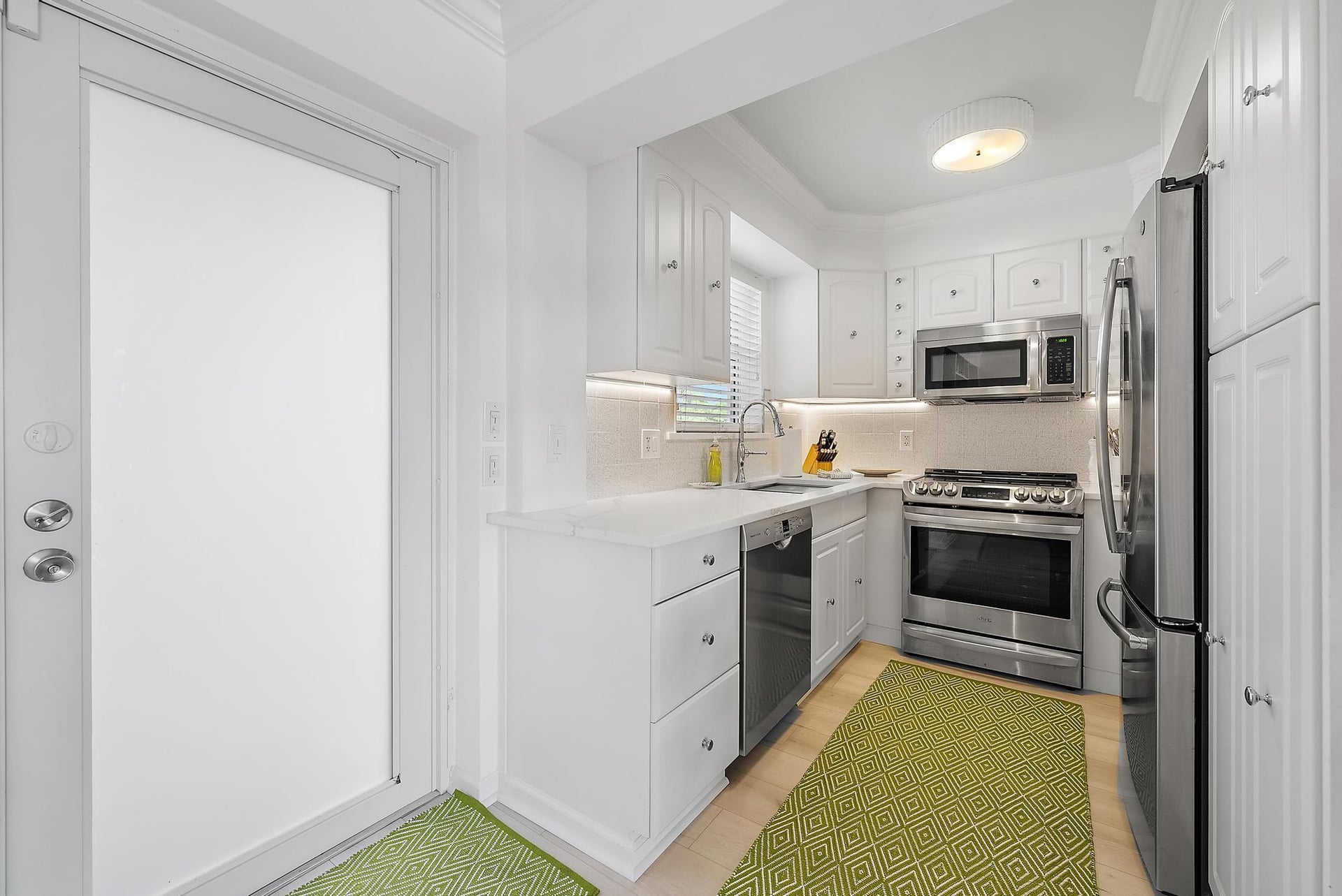 In-Town Palm Beach Unit 303 photo 8