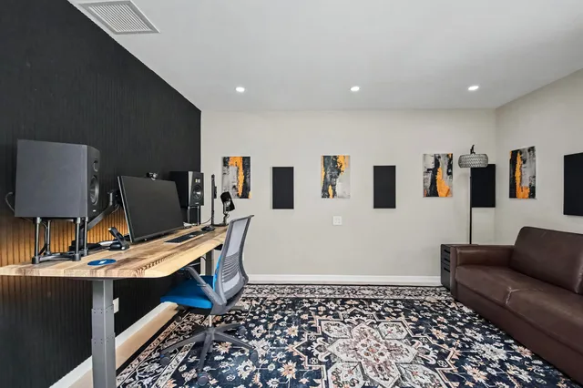 Residence photo 28