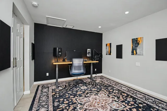Residence photo 29