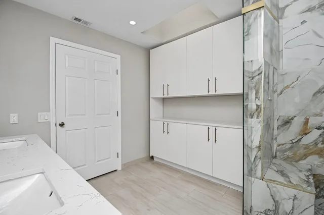 Residence photo 37