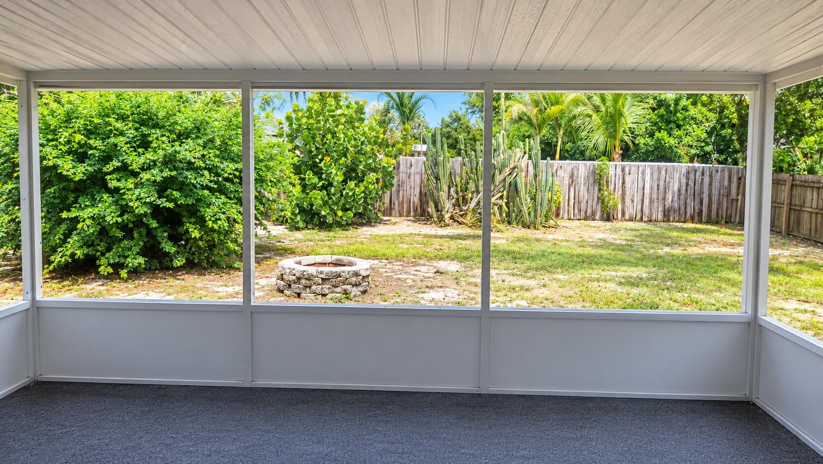 Residence photo 2