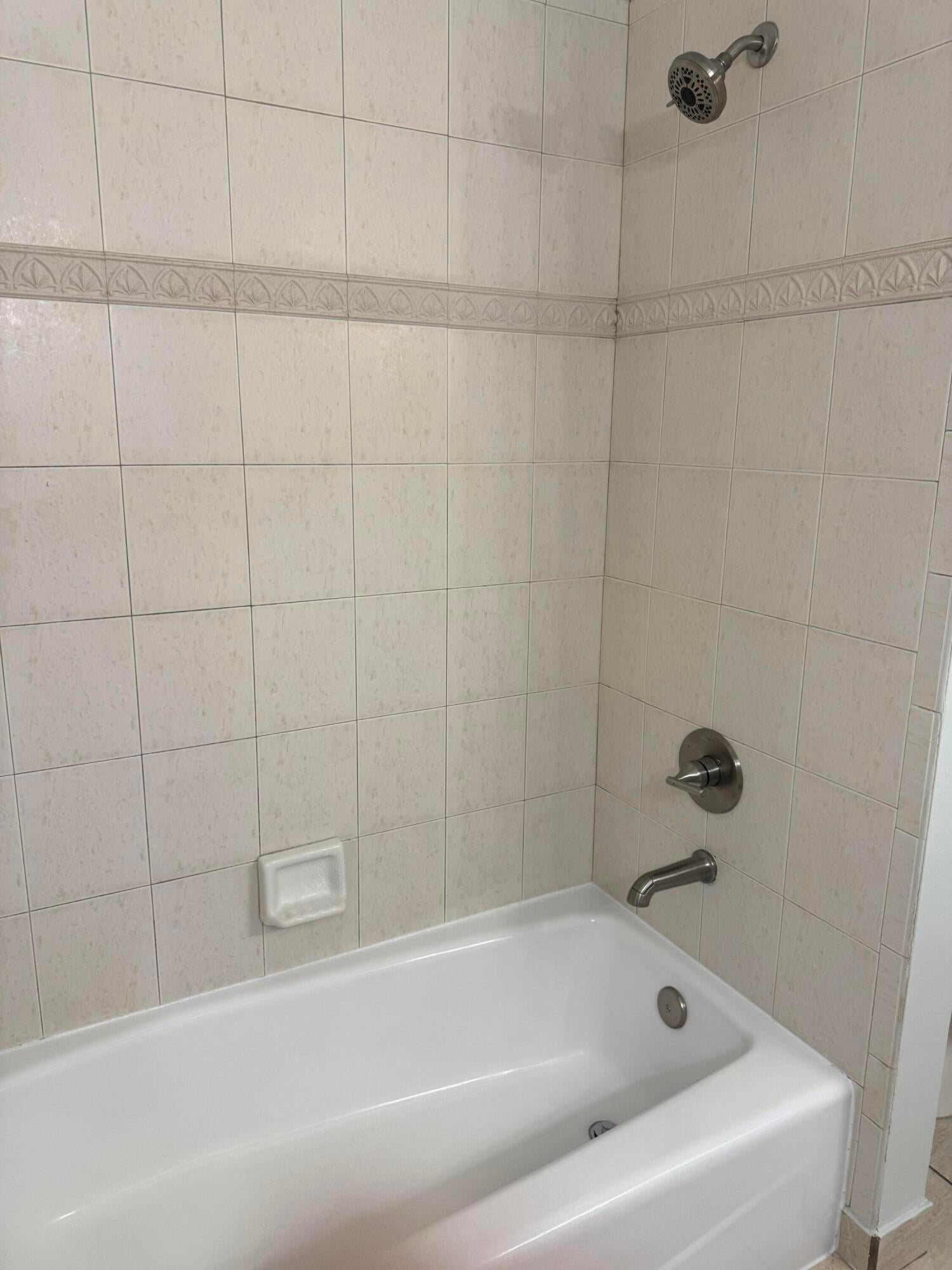 Residence photo 17