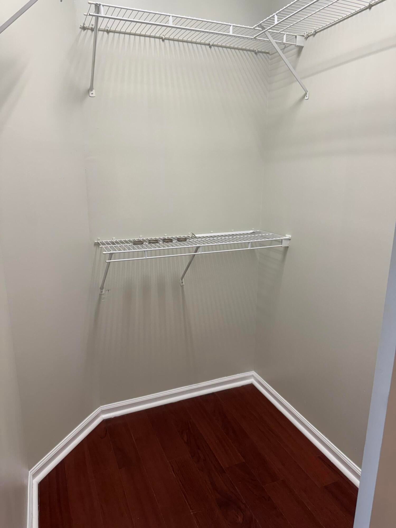 Residence photo 31