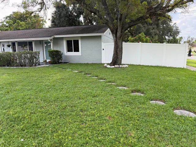 Residence photo 3