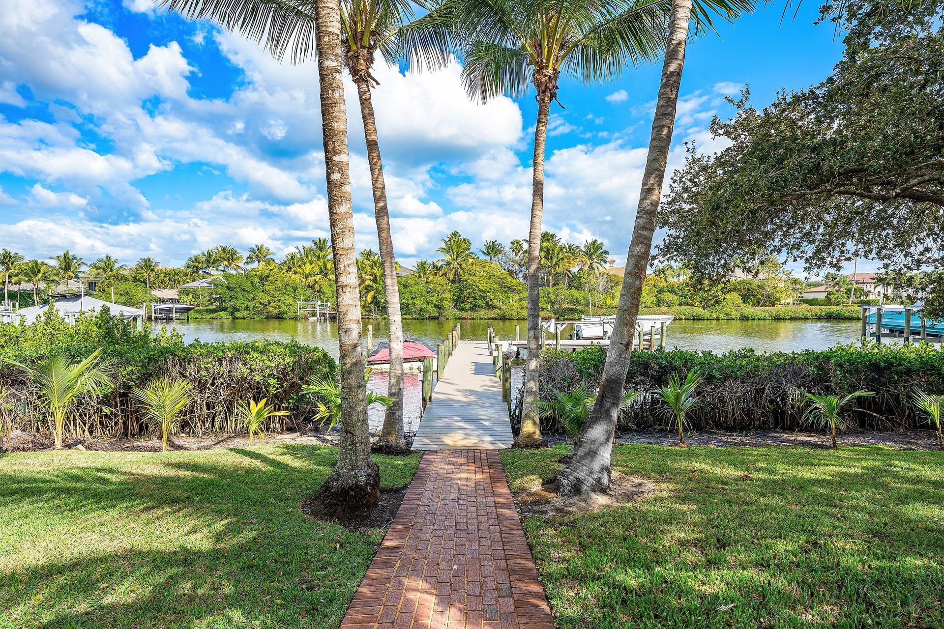 Jupiter River Estates Residence photo 38