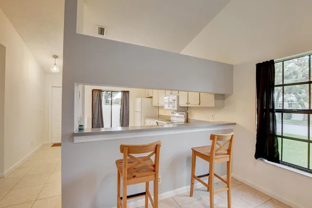 Residence photo 8