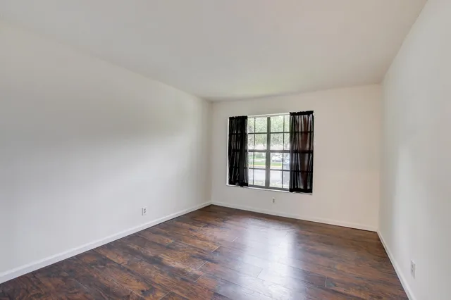 Residence photo 20