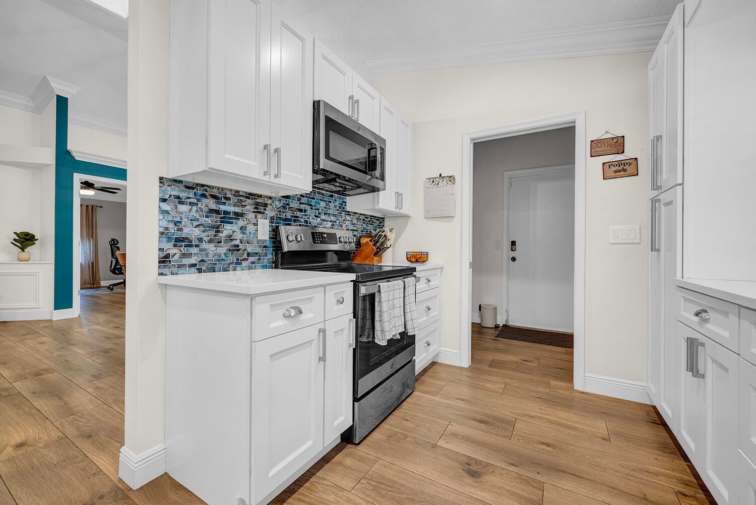 Residence photo 16