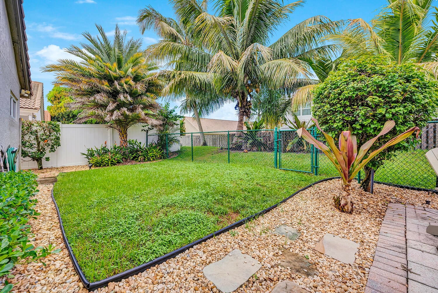 Residence photo 36