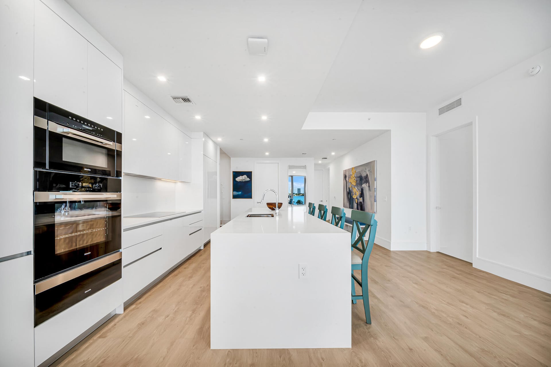 Nautilus 220 Unit 502 photo 14