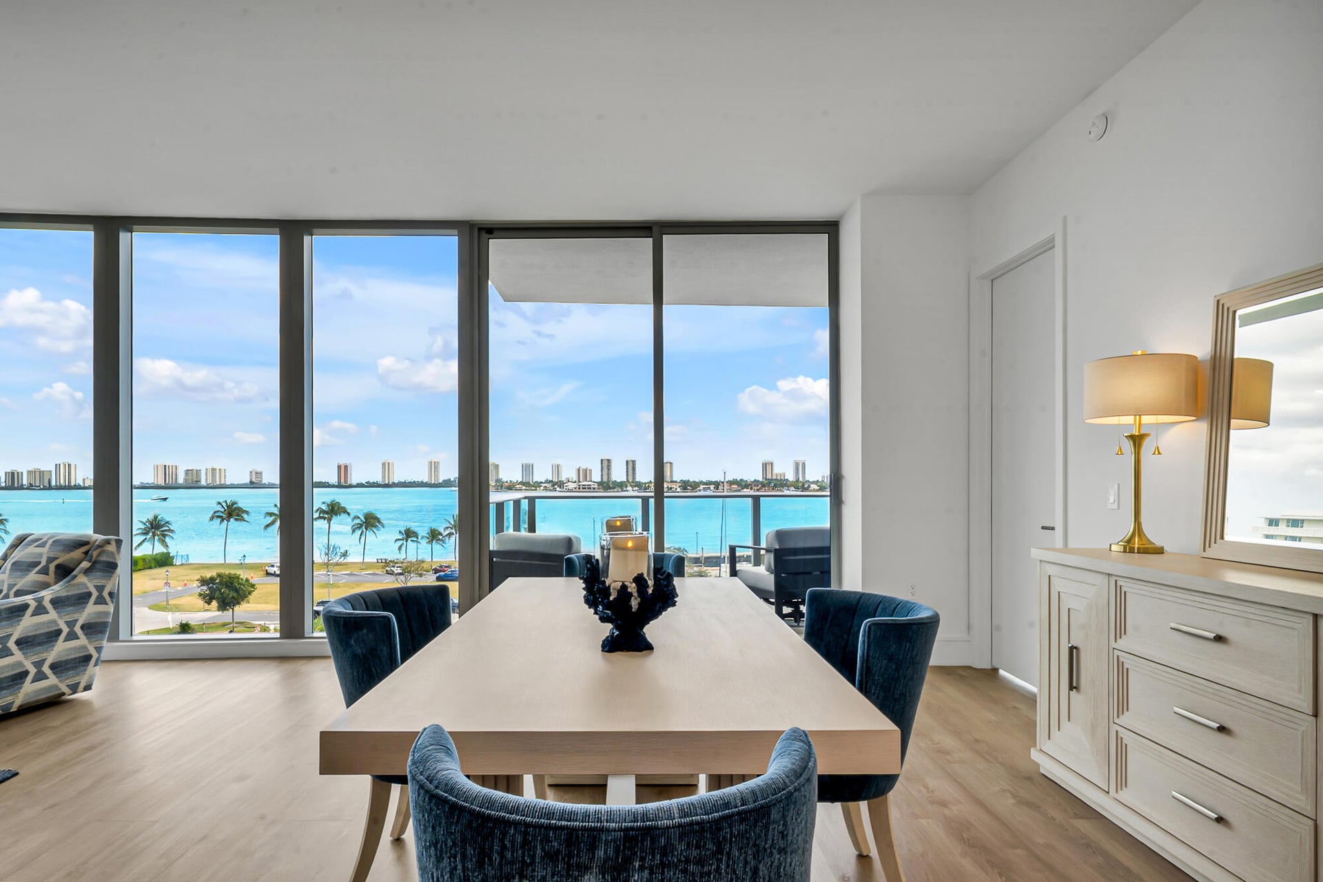 Nautilus 220 Unit 502 photo 18