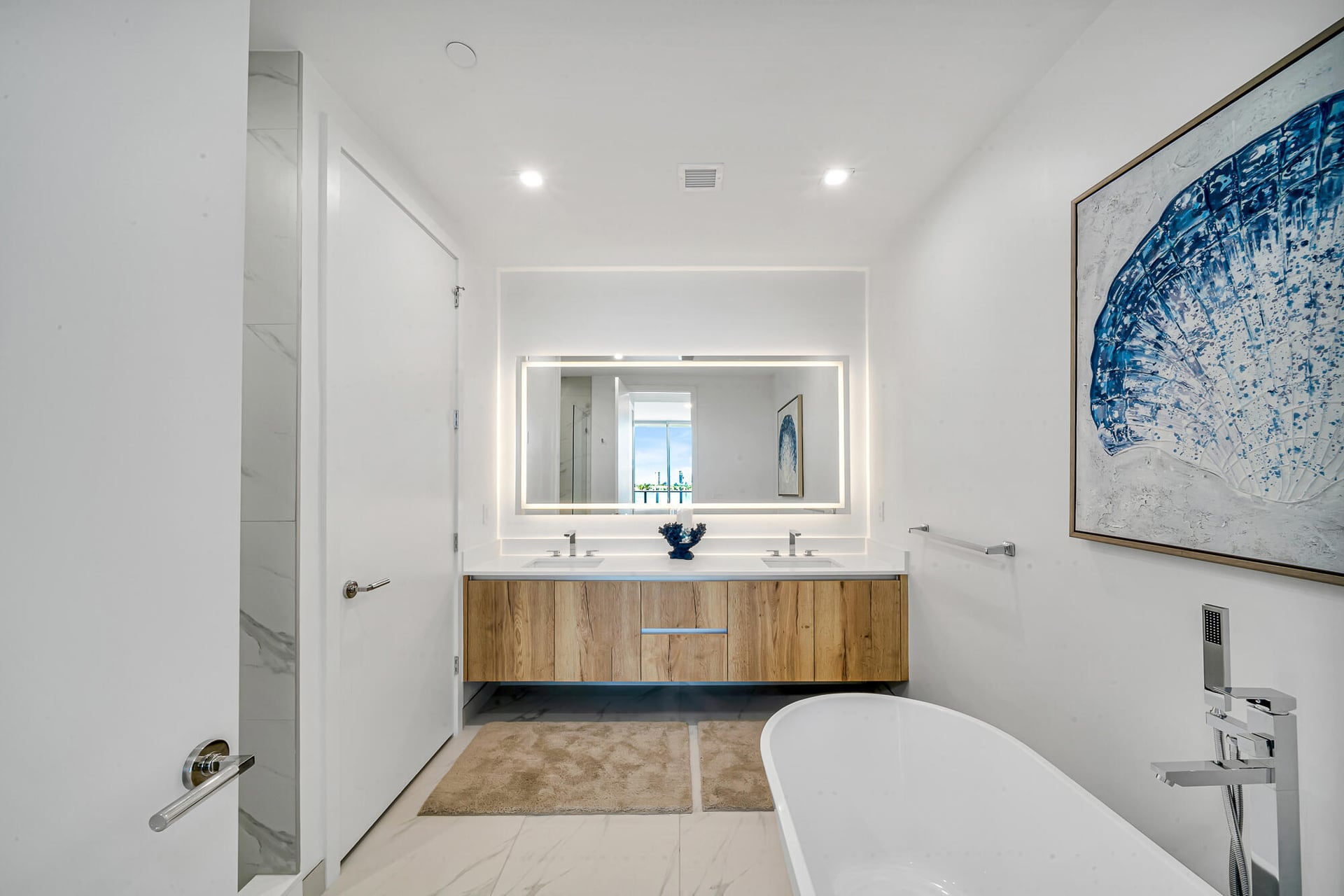Nautilus 220 Unit 502 photo 39
