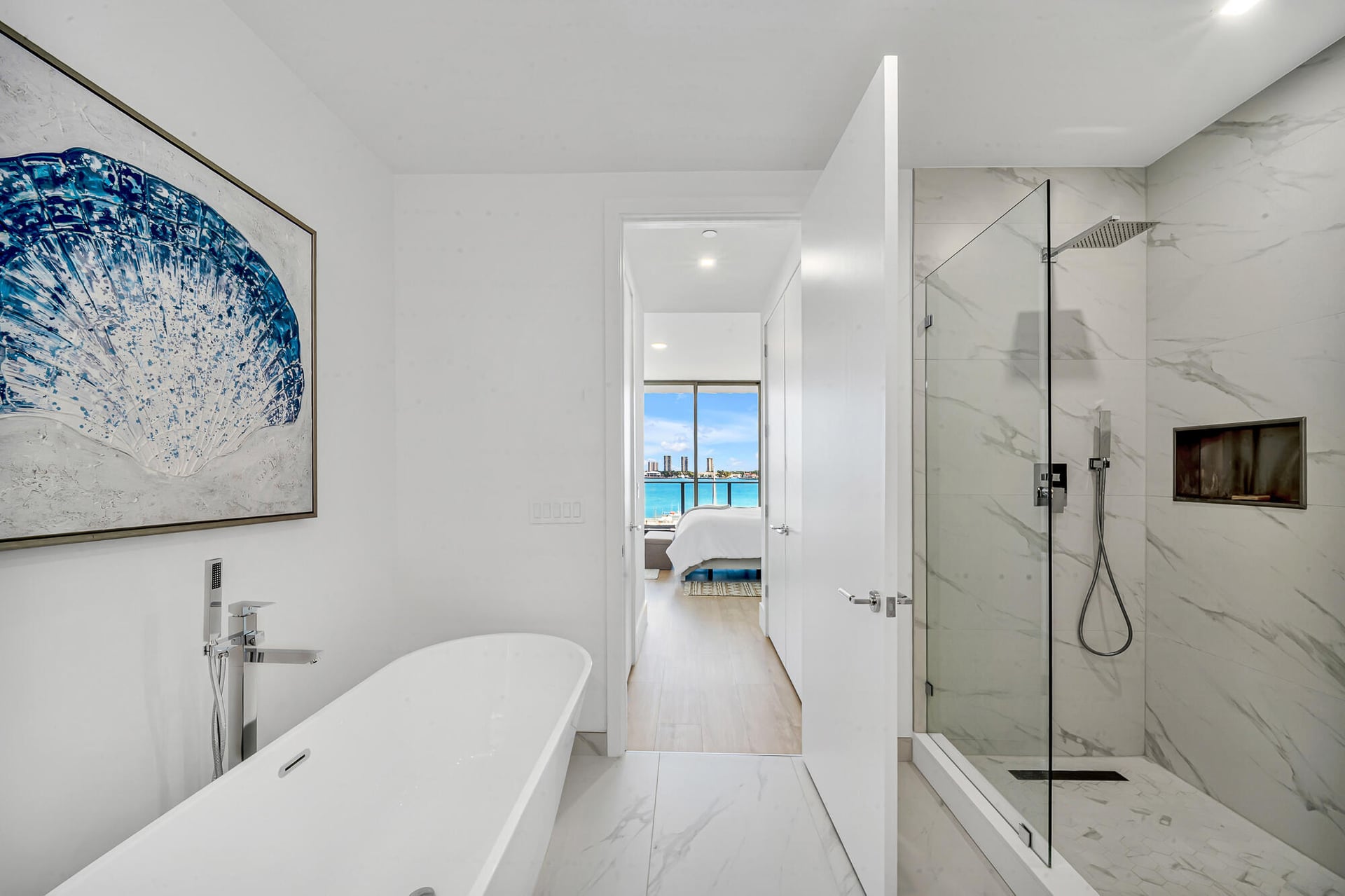 Nautilus 220 Unit 502 photo 41
