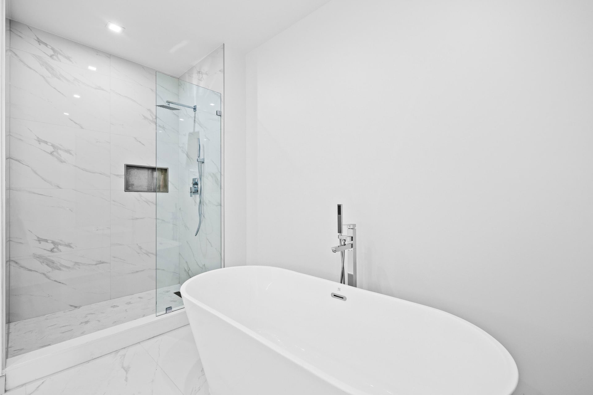 Nautilus 220 Unit 1608 photo 5
