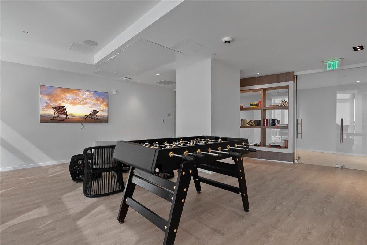 Nautilus 220 Unit 1608 photo 31