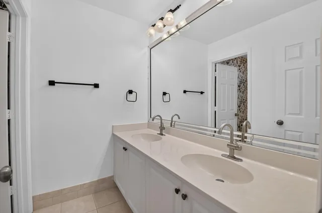 Residence photo 48
