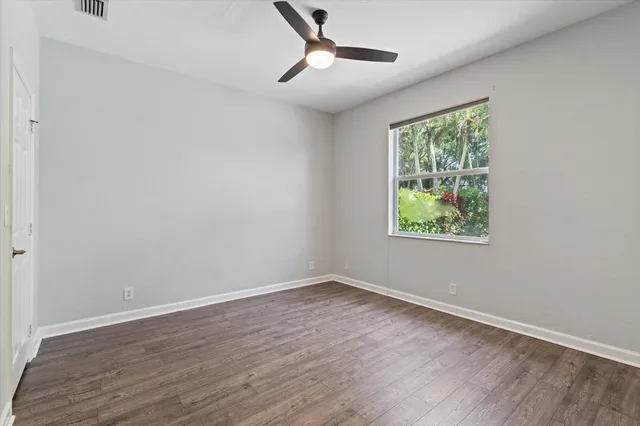 Residence photo 9