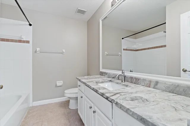 Residence photo 19