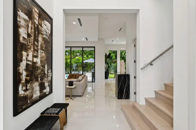  Residence photo 5