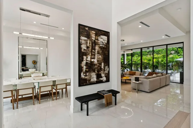  Residence photo 6