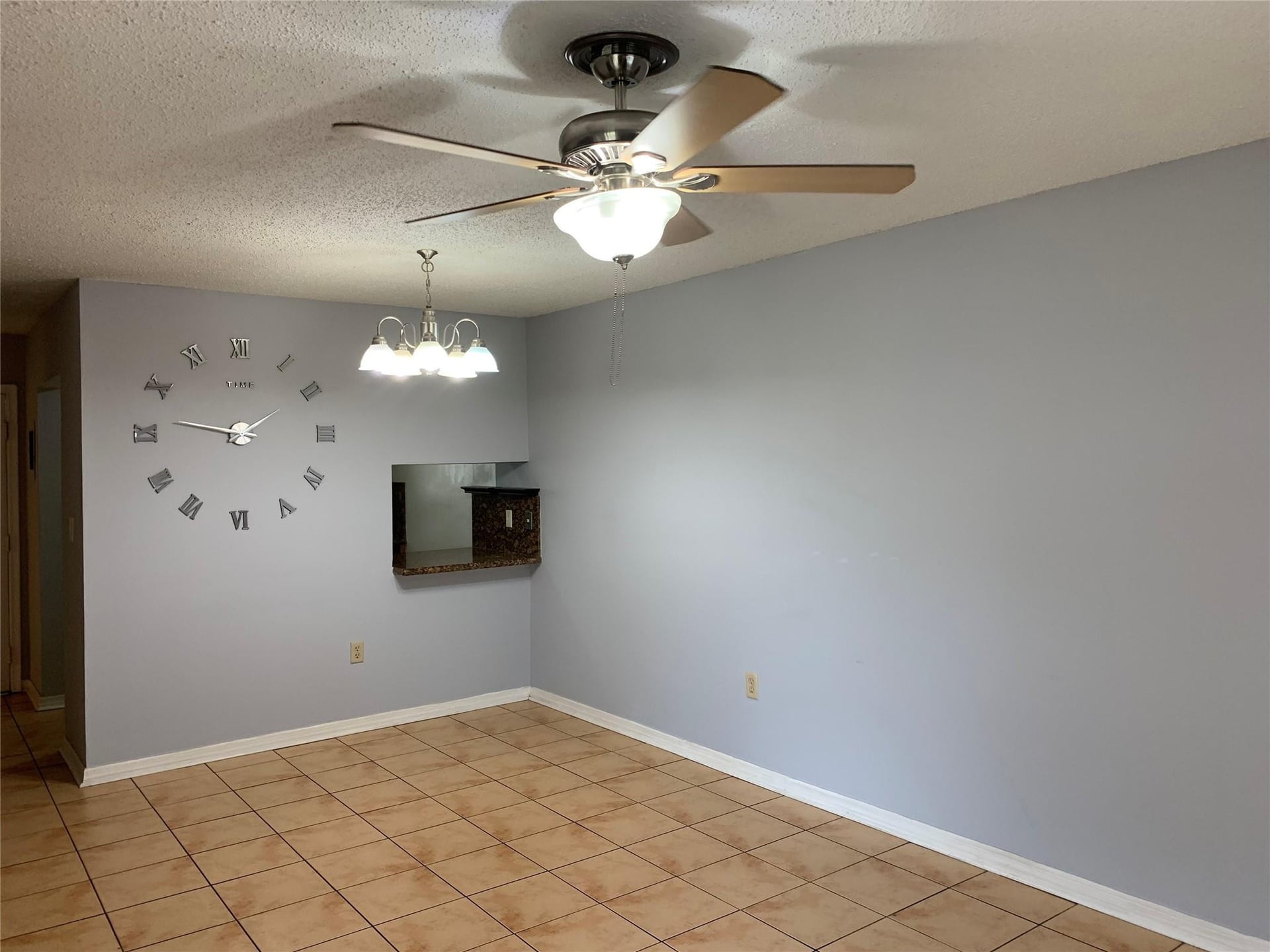 Unit 106 photo 8