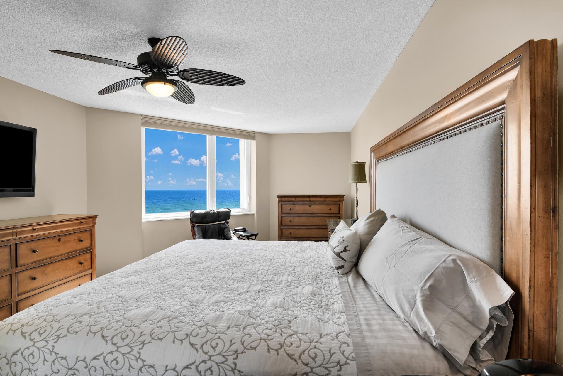 500 S Ocean Boca Unit 706 photo 17