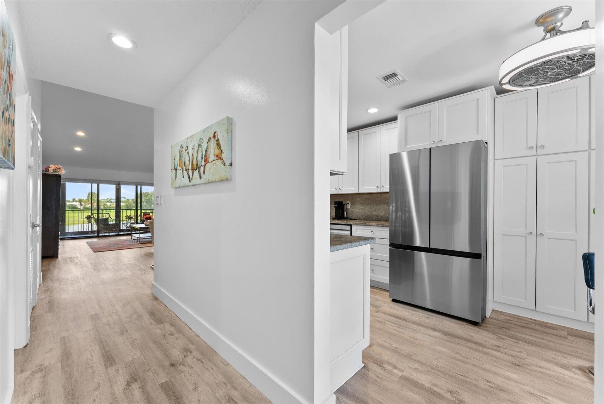 Unit 1825 photo 6
