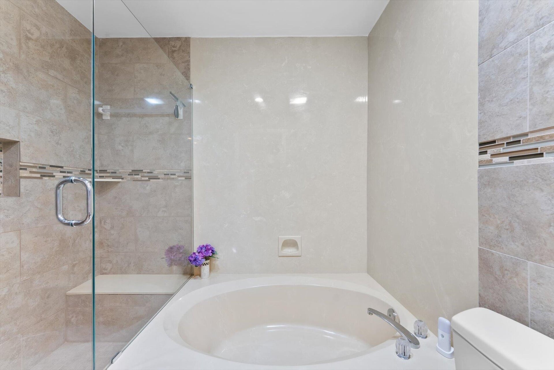 Unit 1825 photo 20